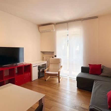 Comfortable Apartment In The Heart Of Lecco Extérieur photo
