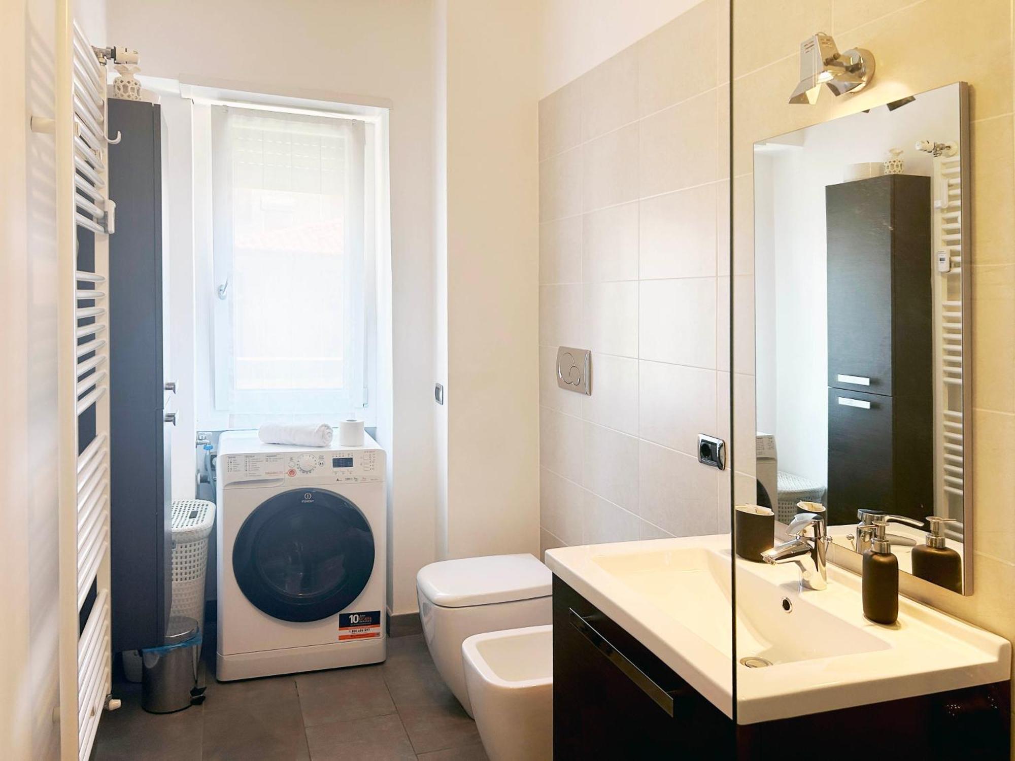 Comfortable Apartment In The Heart Of Lecco Extérieur photo